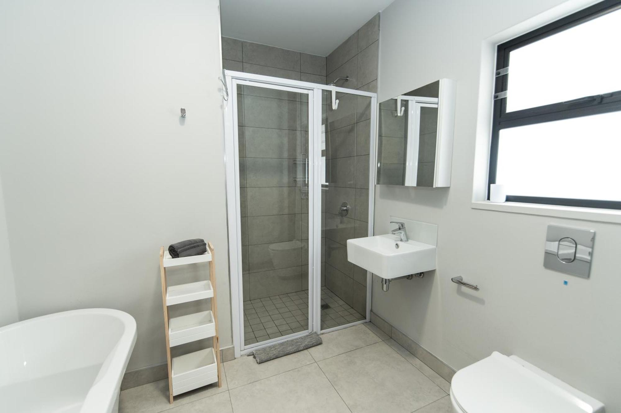 Cozy Modern Apartment At Bellamare Port Elizabeth Bagian luar foto