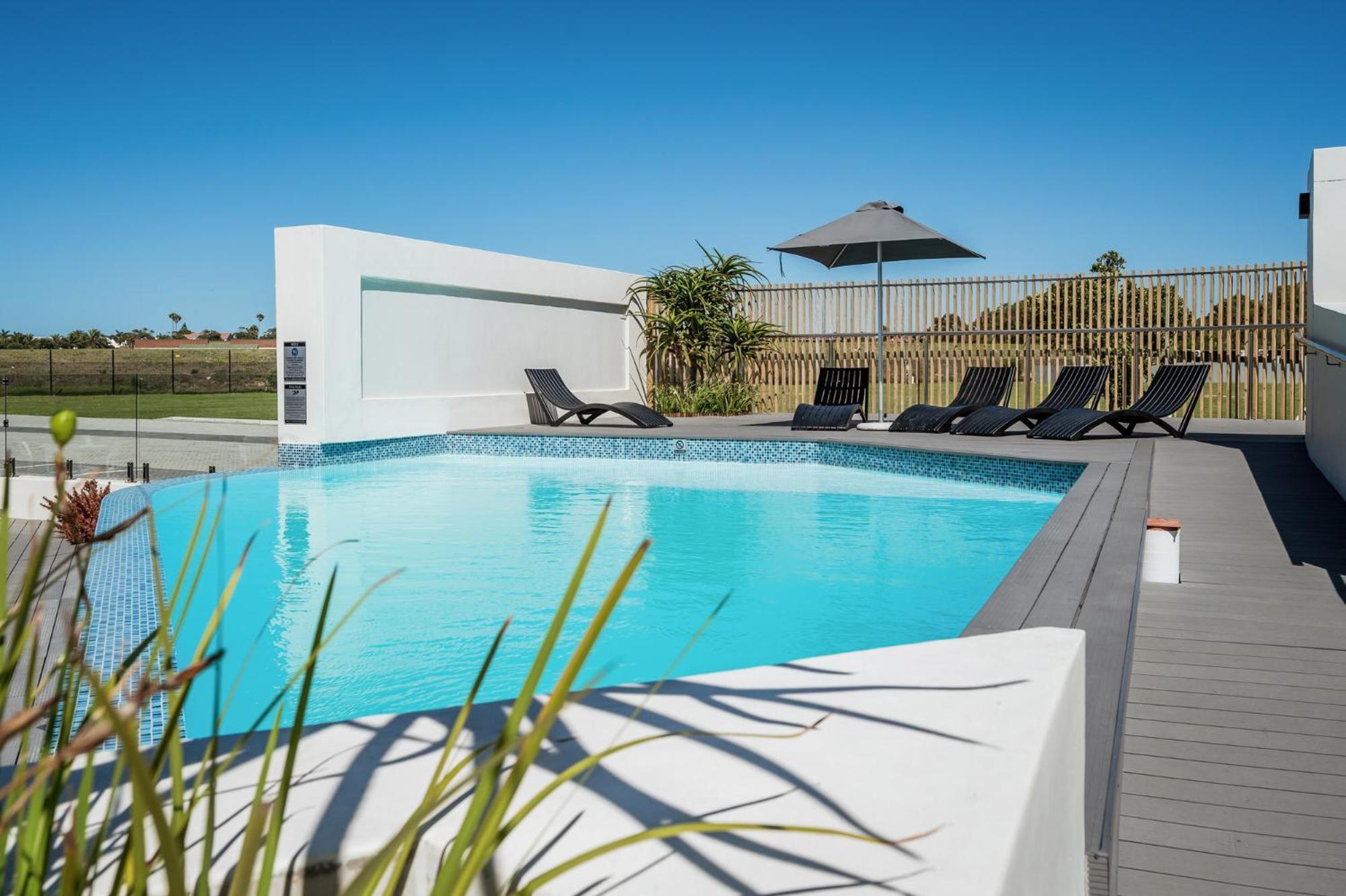 Cozy Modern Apartment At Bellamare Port Elizabeth Bagian luar foto