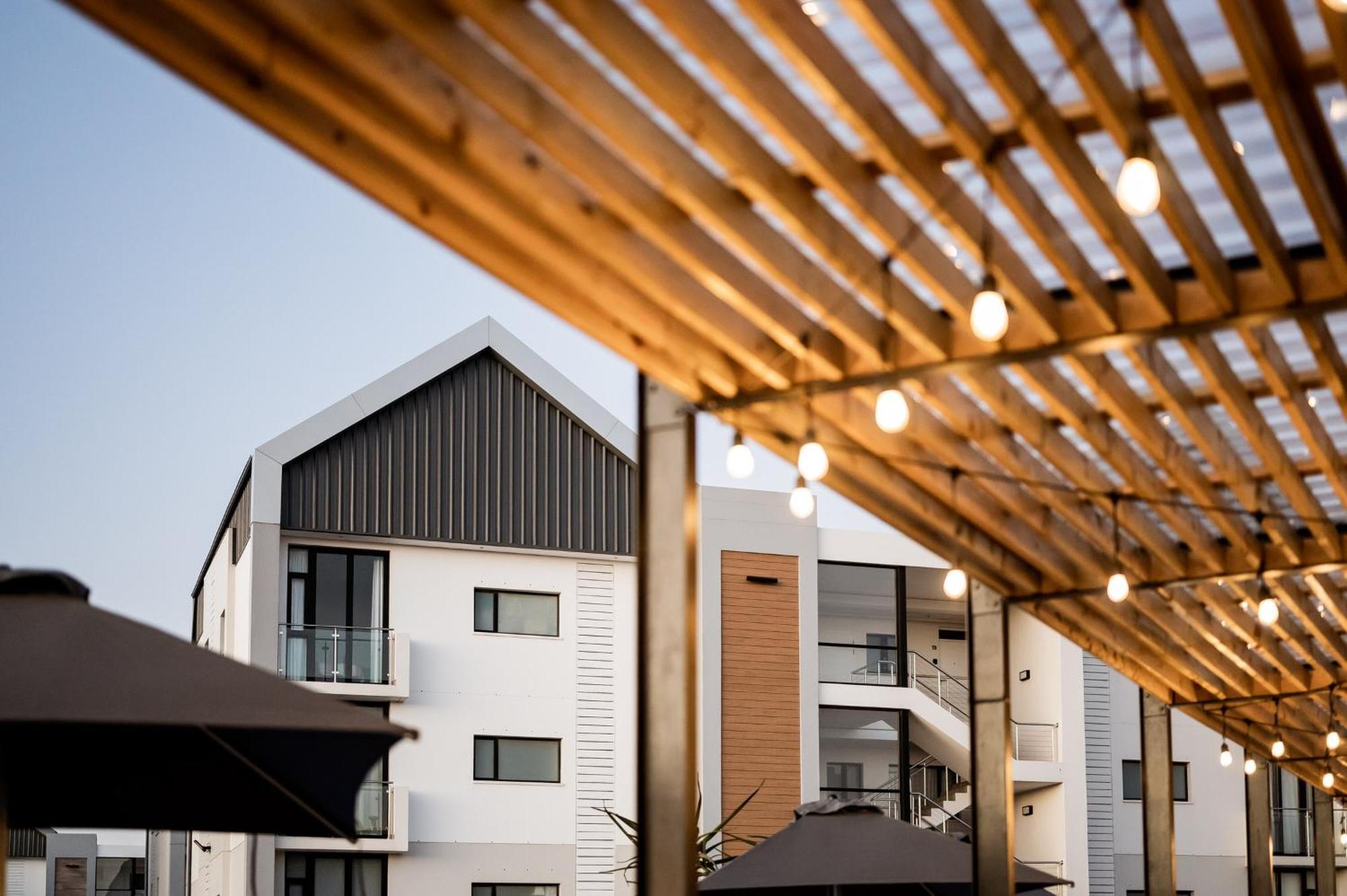 Cozy Modern Apartment At Bellamare Port Elizabeth Bagian luar foto