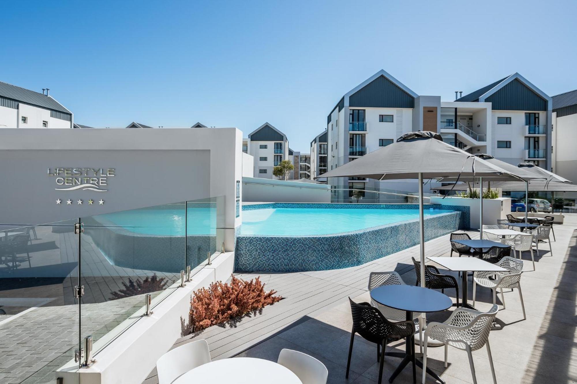 Cozy Modern Apartment At Bellamare Port Elizabeth Bagian luar foto