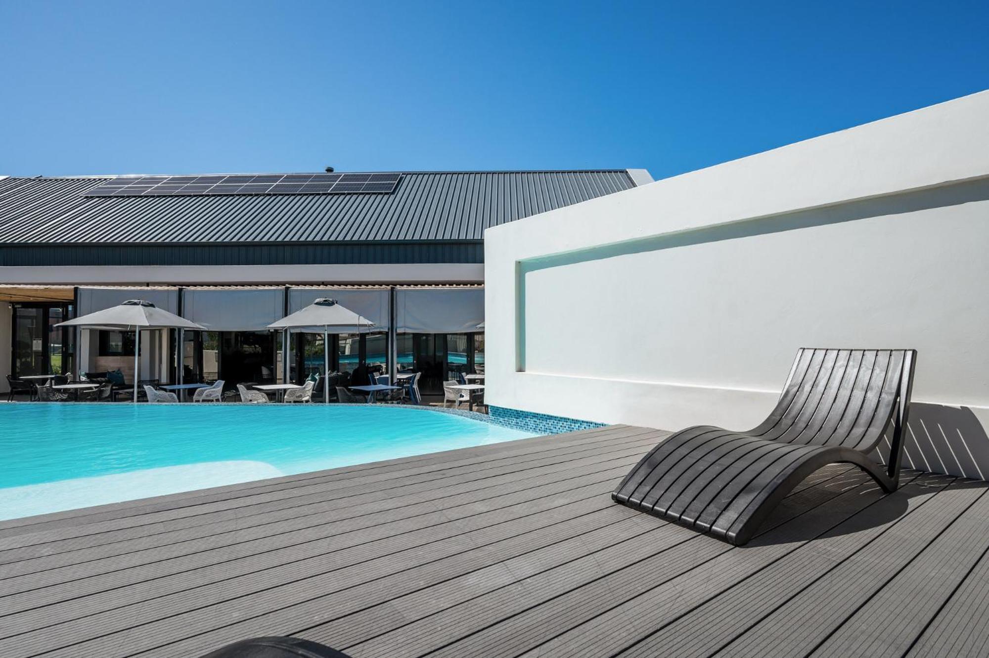 Cozy Modern Apartment At Bellamare Port Elizabeth Bagian luar foto